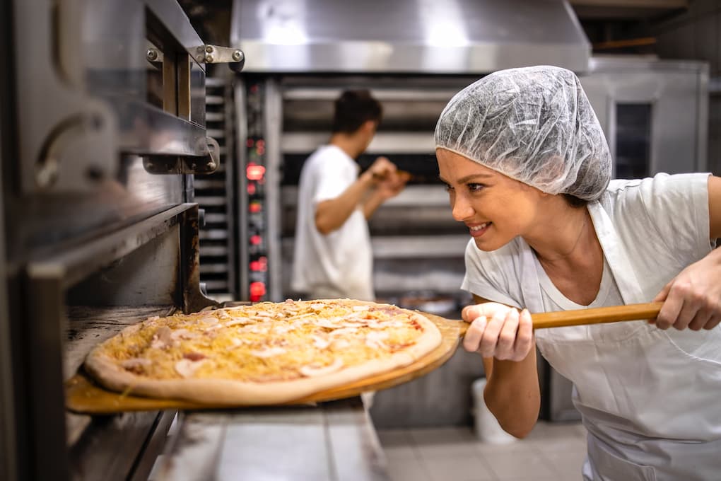 Food safety hair rules for food handlers
