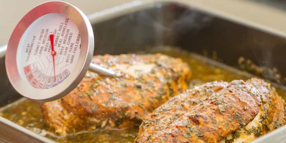 avoid bacterial contamination by measuring food temperature